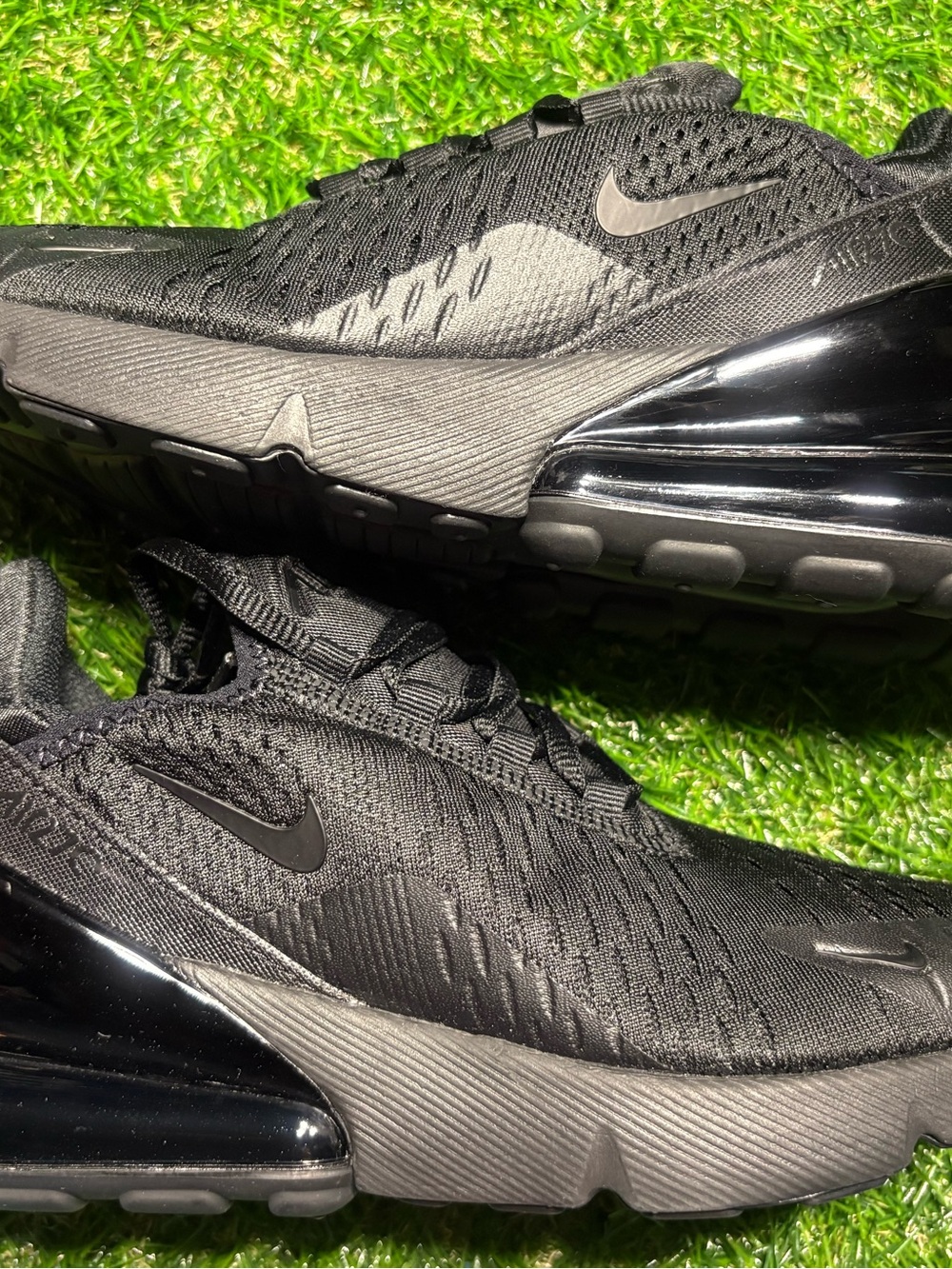 Nike Men’s All-Black Air Cushion Running Sneakers